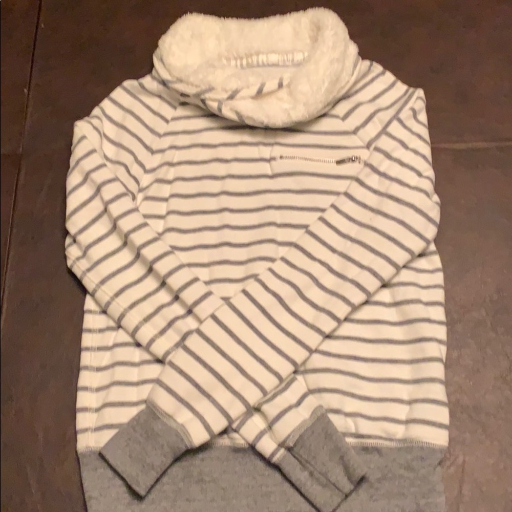 Abercrombie & Fitch Sweater XS